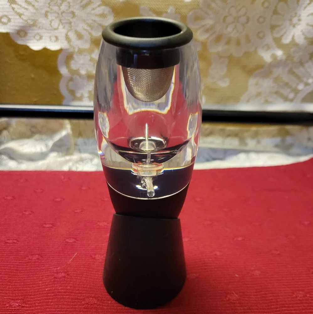 Vinturi Bar Essential Red Wine Clear Aerator Filter & No Drip Base/Stand Black